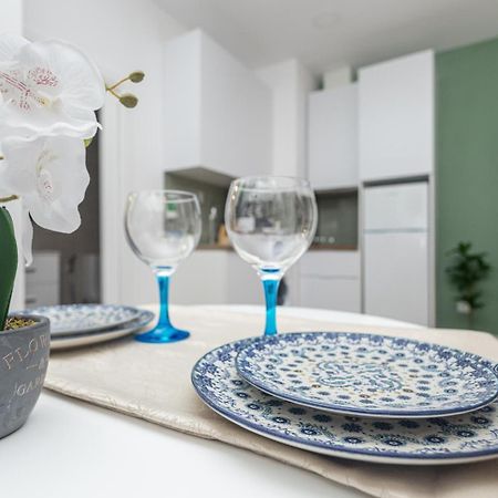 Ra Apartamentos Sevilla Alicante Dış mekan fotoğraf