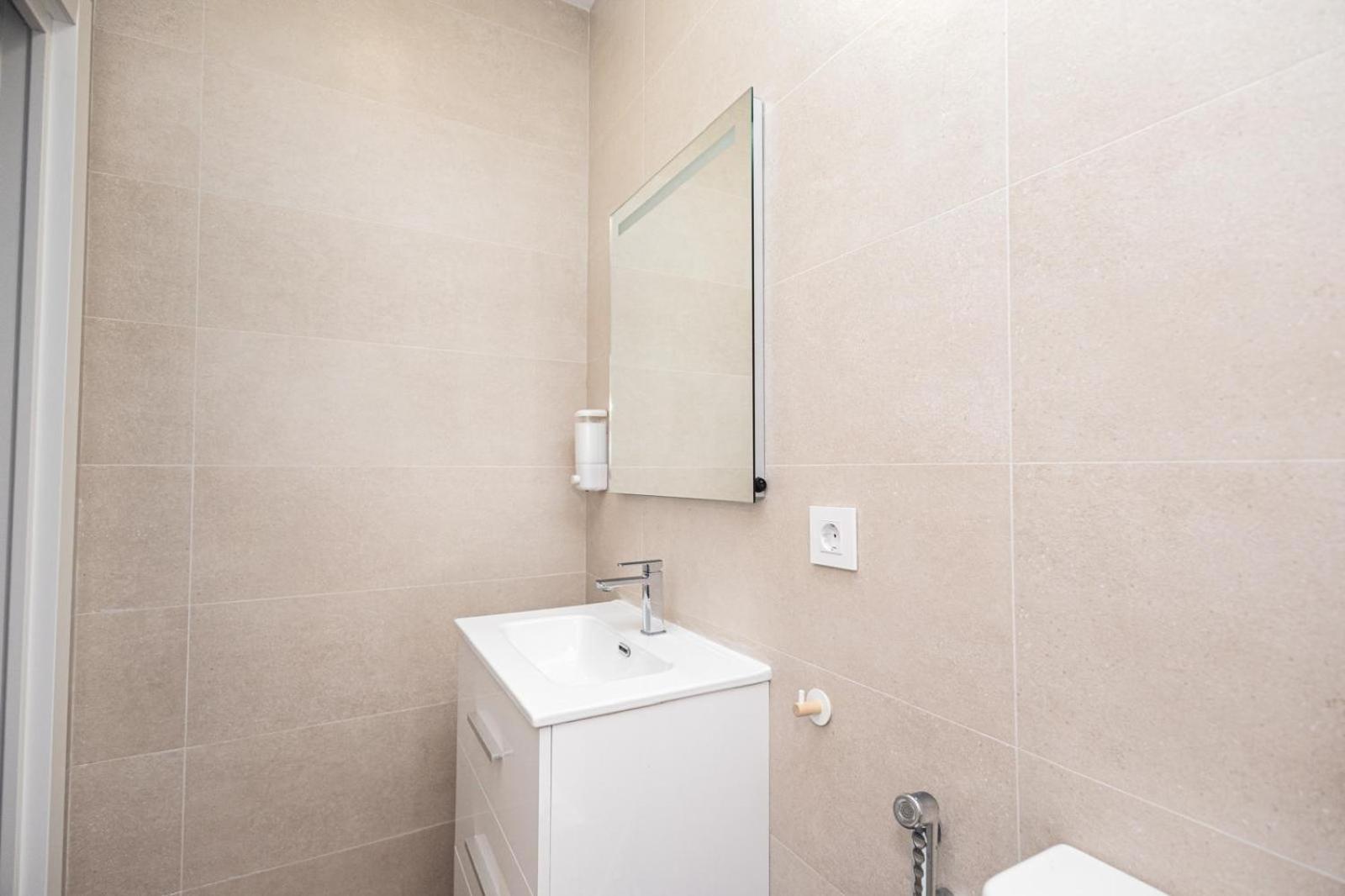 Ra Apartamentos Sevilla Alicante Dış mekan fotoğraf