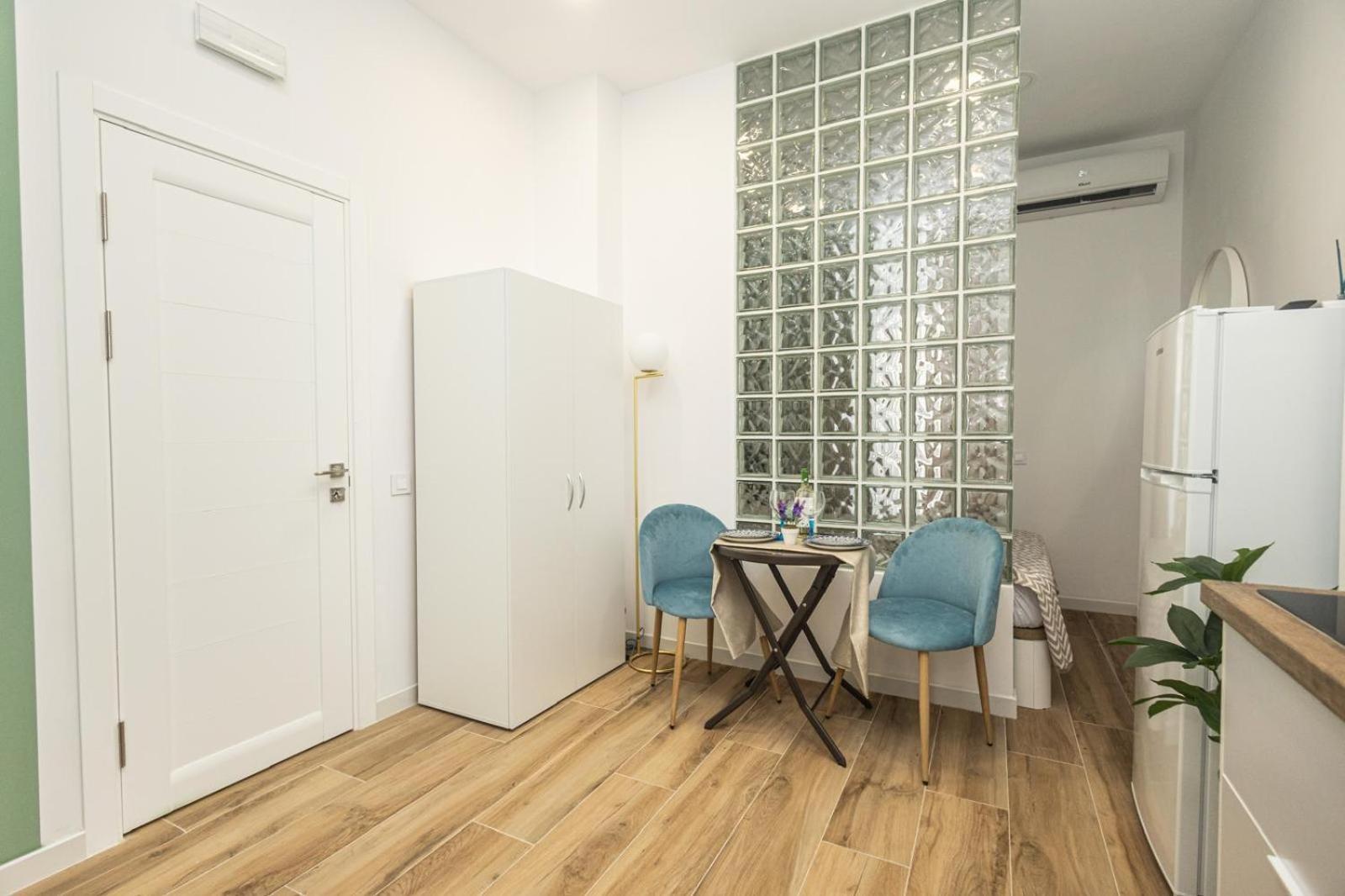Ra Apartamentos Sevilla Alicante Dış mekan fotoğraf
